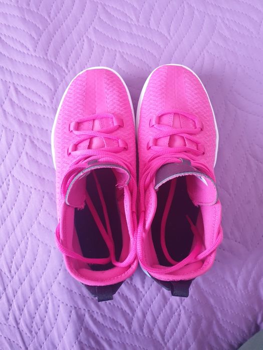 Дамски маратонки Nike Jordan