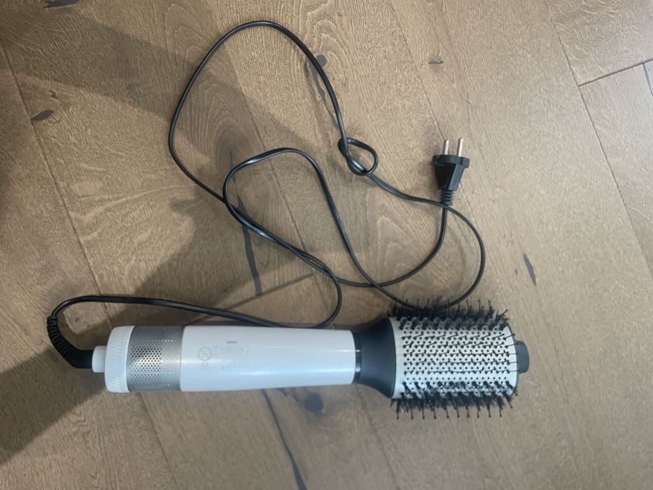 Сешоар Маша Remington Hydraluxe