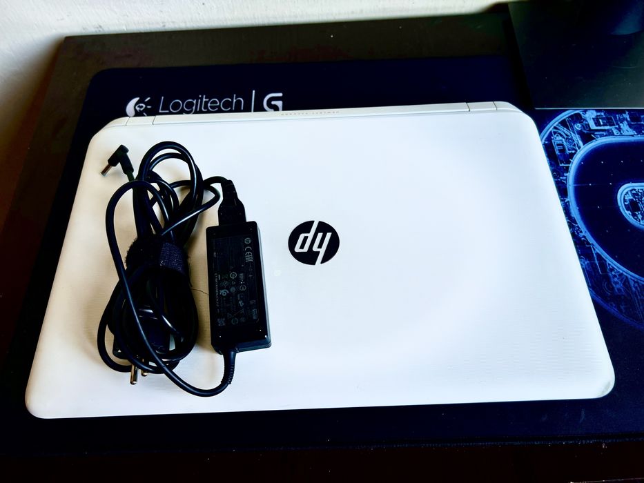 HP игравой 17 лик экран