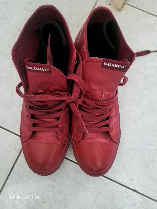 Tenesi de piele wellmaxx