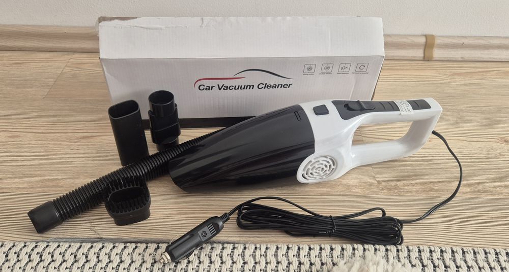 Aspirator auto  .