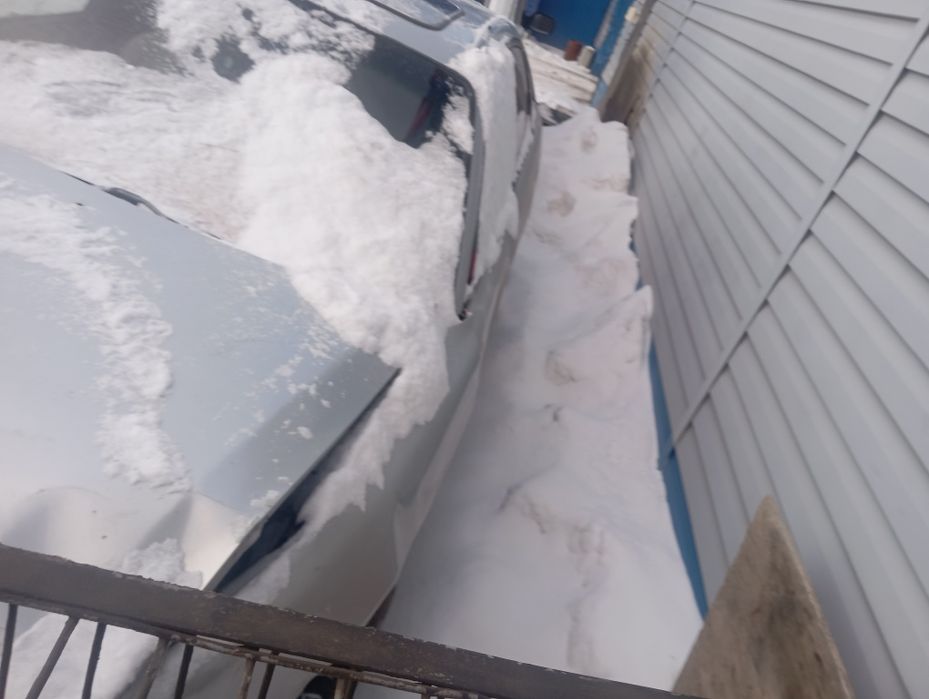 Продам на запчасти Мазду Кронос