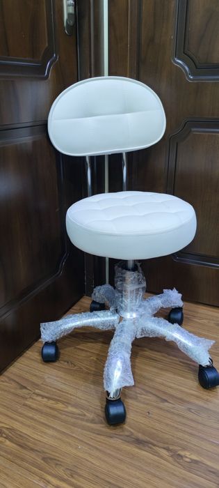 Стул для салона и медики. От 300 до 550 тысяч