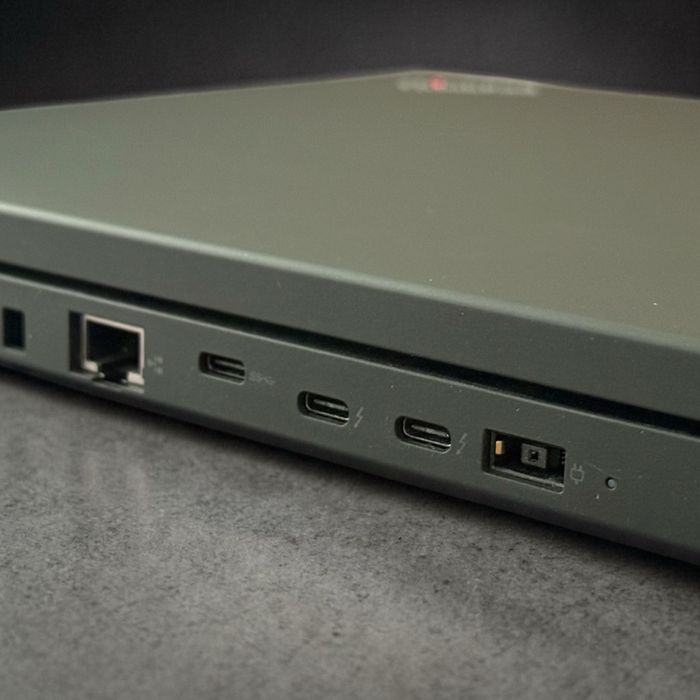 Топ Лаптоп 15.6’UHD 4K IPS Core i9-10885H RTX 2080 Super 8GB Lenovo Thinkpad T15g Gen1 32GB DDR4 512GB SSD