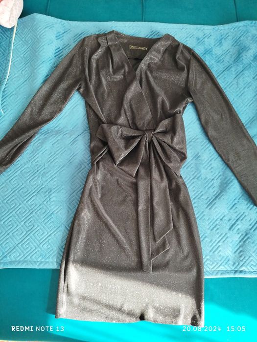 Продам пальто шерсть, платья