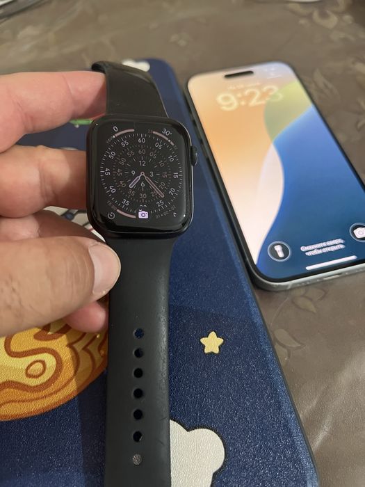 Apple Watch 8 series. 45 mm