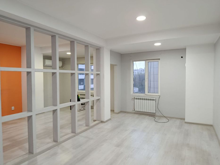 Сдаётся офис - улица Садыка Азимова