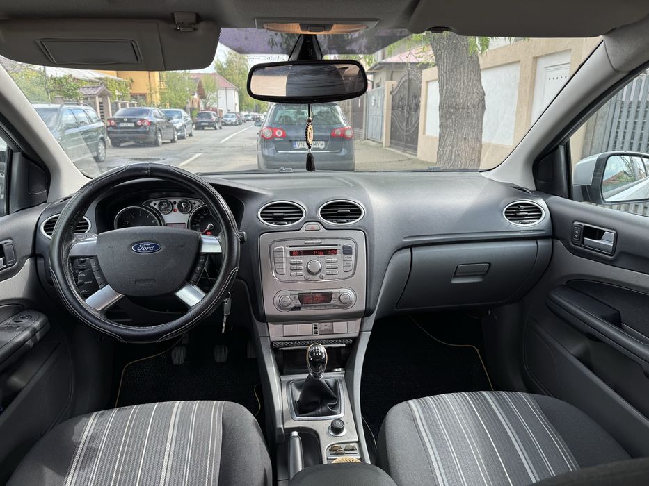 Ford Focus Titanium 1.6 benzina