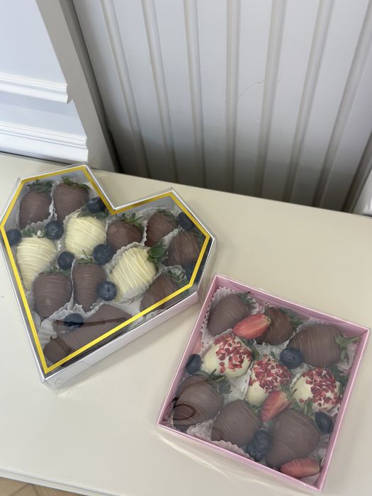 Астана, клубники по 8.500тг