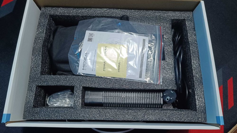 Moza R16 Rev 2 База + Moza Kill Switch