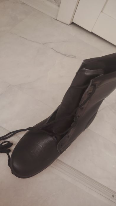 Продам зимние берцы