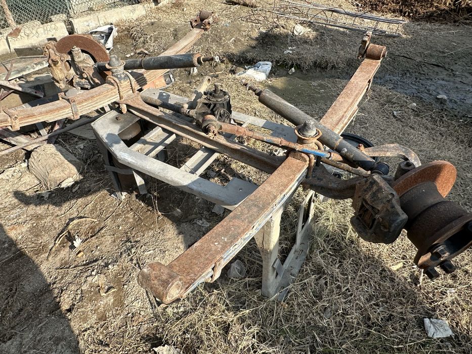 Ford oldi balkasi sotiladi sotiladi risorlari bilan kamplekt zur holat