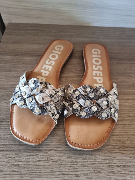 Дамски чехли Gioseppo