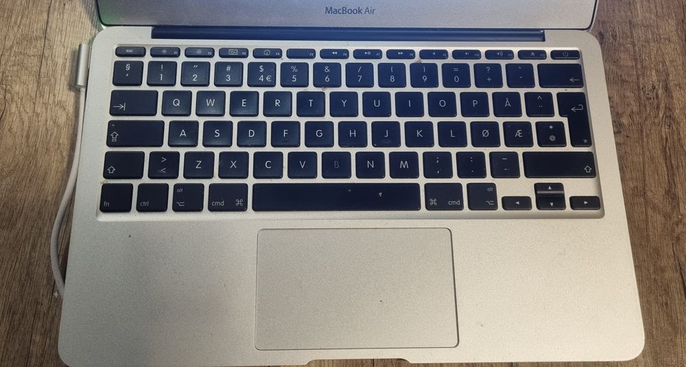 MacBook Air Модел A1370, EMC 2393