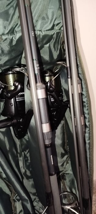 Шаранджийски сет , въдици и макари Shimano, калъф, стол и кеп