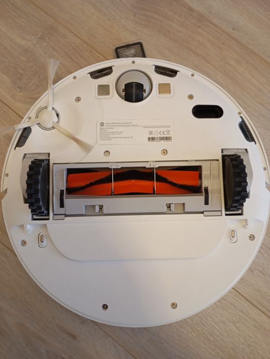 Продаю роботпылесос