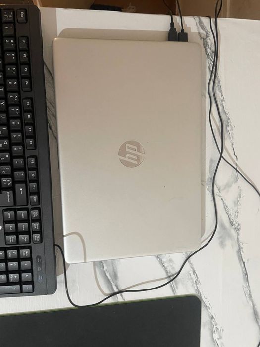 Noutbuk sotiladi. HP. Intel core i7 2tb ssd va 16 gb