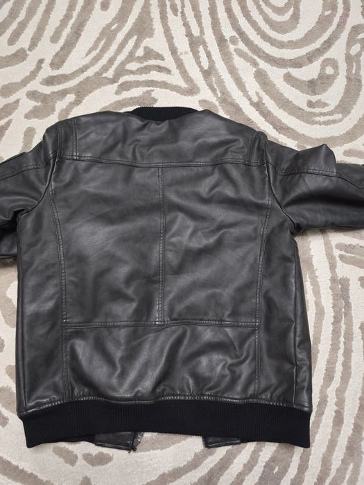 Демисезонная куртка.