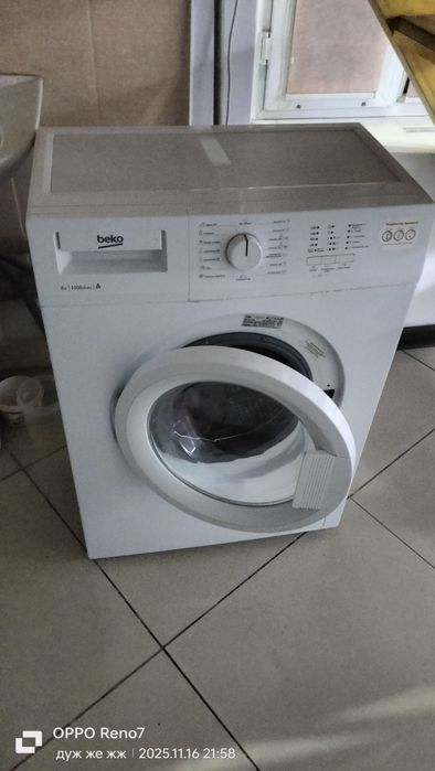 Много разной мебели