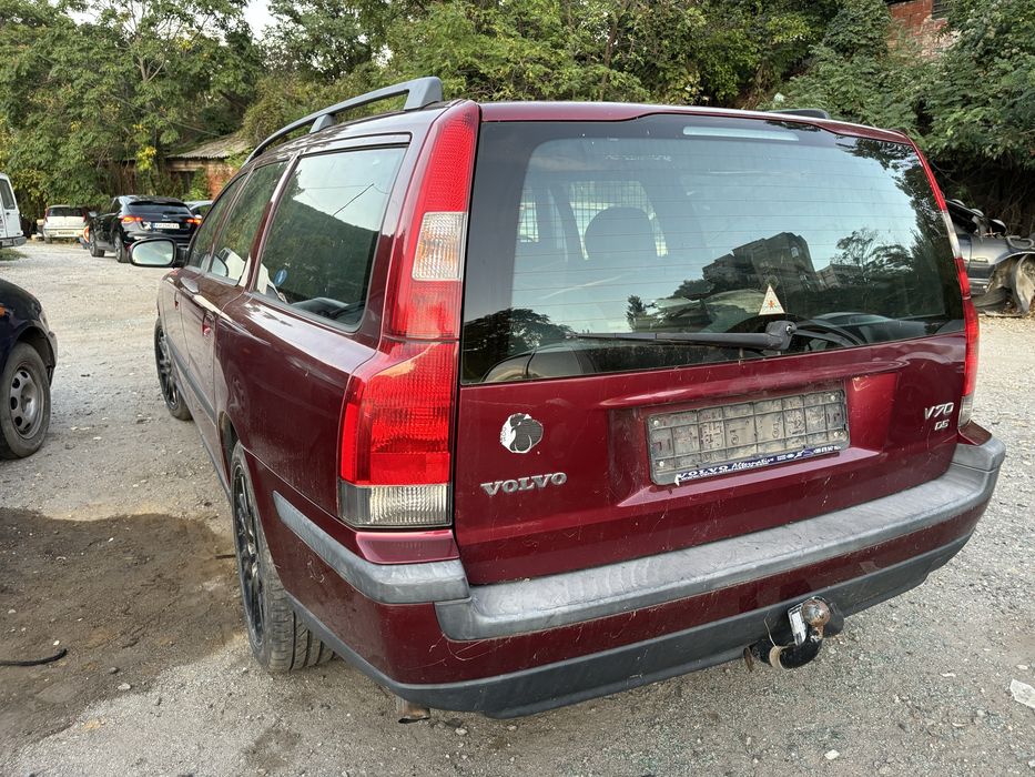 Волво В70 2.5 на части. Volvo V70