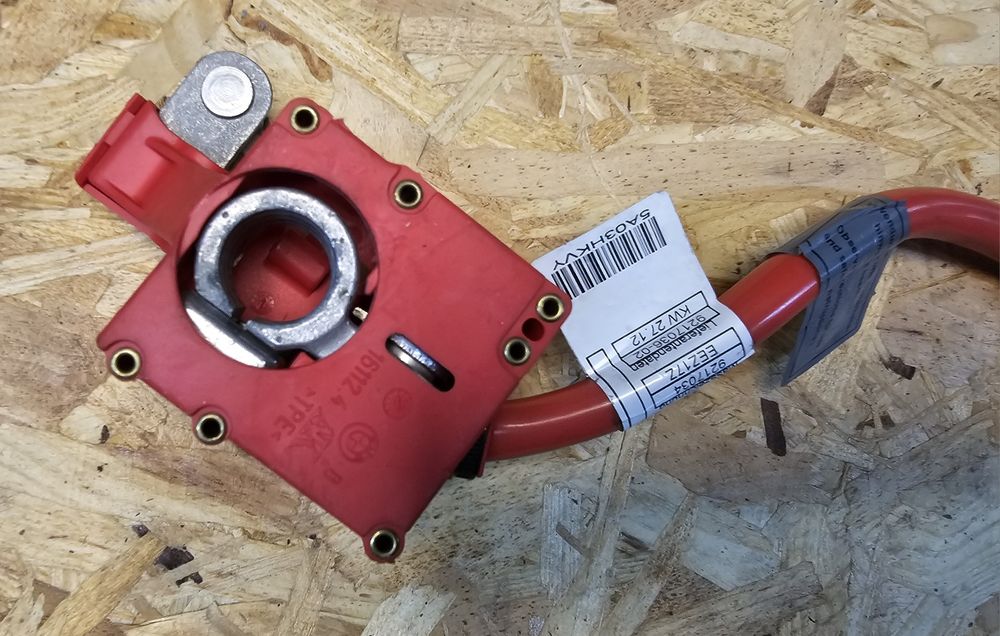 Пиропатрон бмв ф10 ф11 bmw f10 f11 плюсов кабел клема пиро патрон