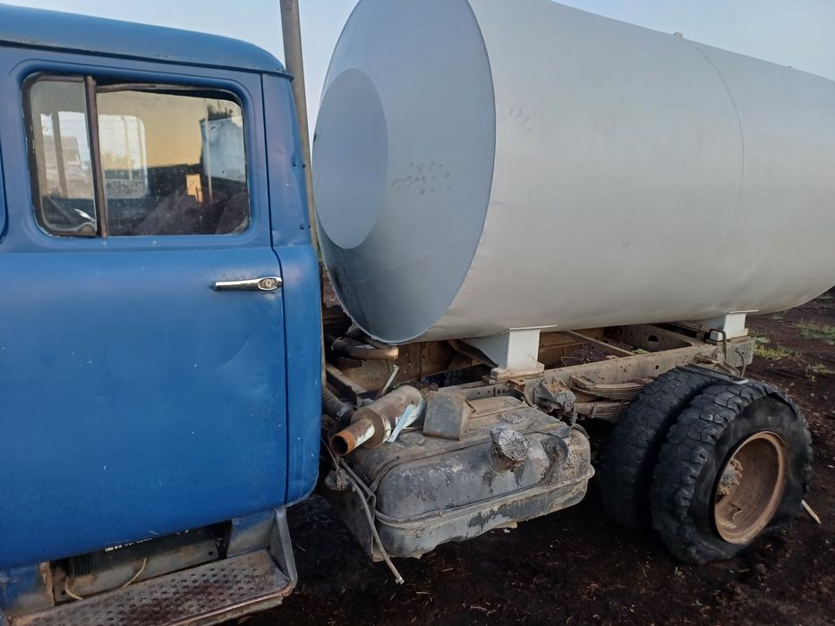 Асс машина  зил.