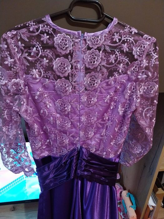 Vand rochite de ocazii mar.38