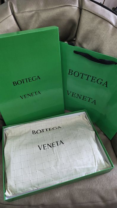 Чанта Veneta Bottega налична