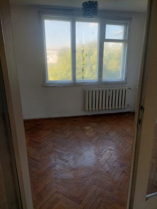 Продава се Тристаен апартамент в Разград, Център - 85 кв.м за 990 €/кв.м - Снимка #4