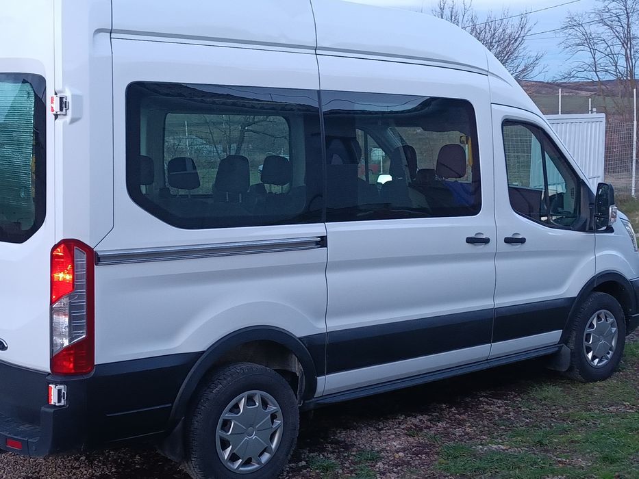 Ford Turneo Transit Bus 8+1 ,131cp,cu 2,7t tractare.