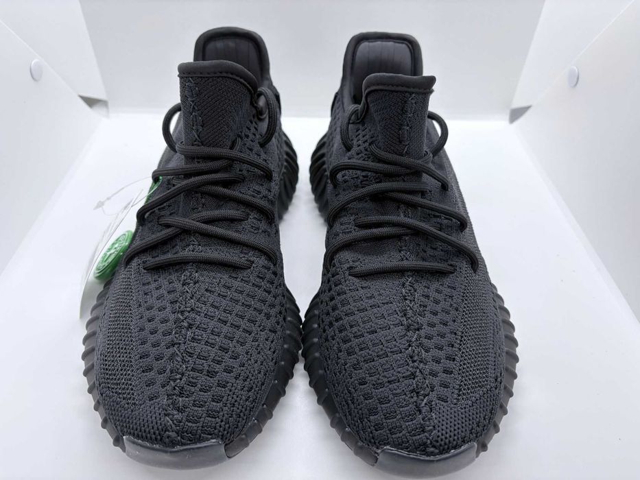 Yeezy Boost 350 V2 Onyx Sneakers
