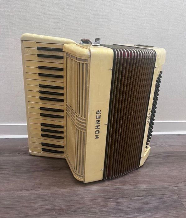 Vand Hohner Verdi II