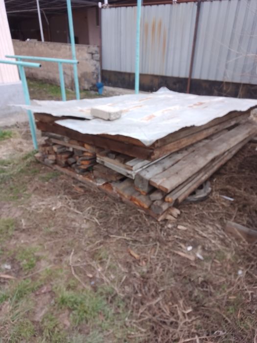 Продам дрова примерно один Газель сухие