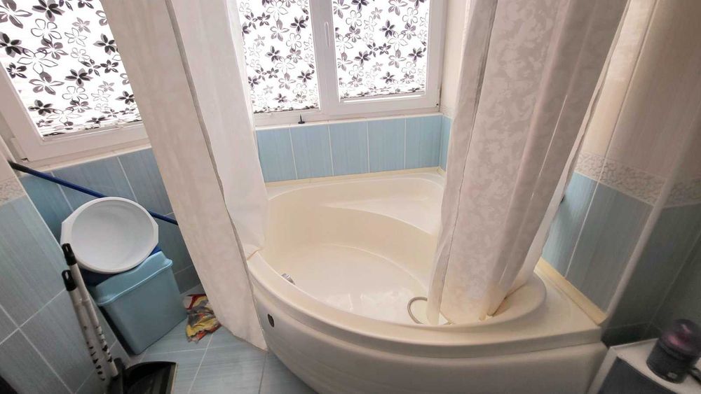 Дава се под наем Тристаен апартамент в к.к. Слънчев бряг - 100 кв.м за 348.84 € - Снимка #3