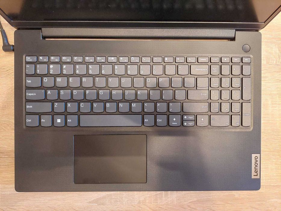 Laptop Lenovo V15 G3 ABA Ryzen 7 5825U, 15.6, Full HD, 16GB, 512GB SSD