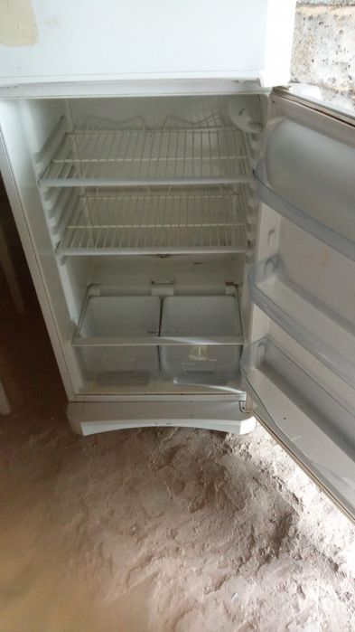 Холодильник INDESIT