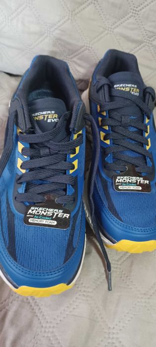Skechers маратонки 42.5 нови