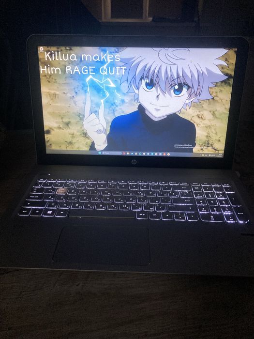 Продам ноутбук hp все работает