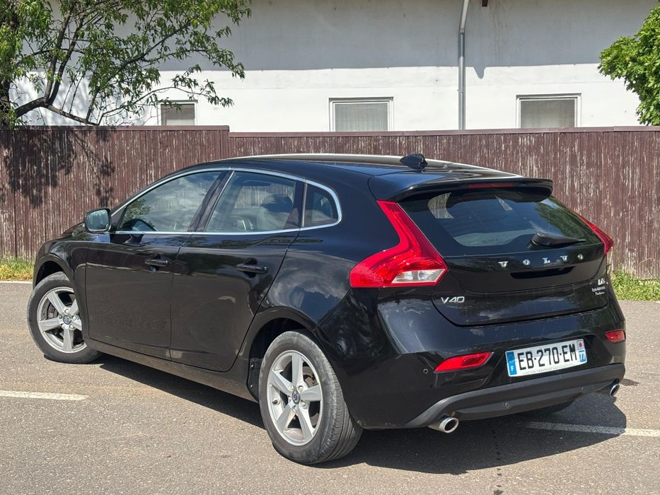 Vand Volvo V40 D3 2016 2.0 diesel 150cp automat