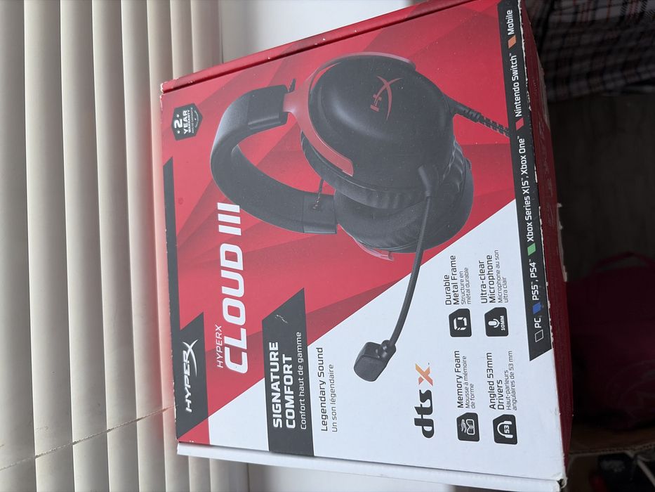 Наушники Наушники HyperX Cloud III черно-красный