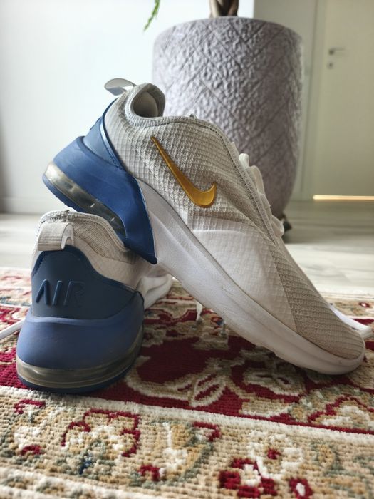 Nike Air Max motion 2