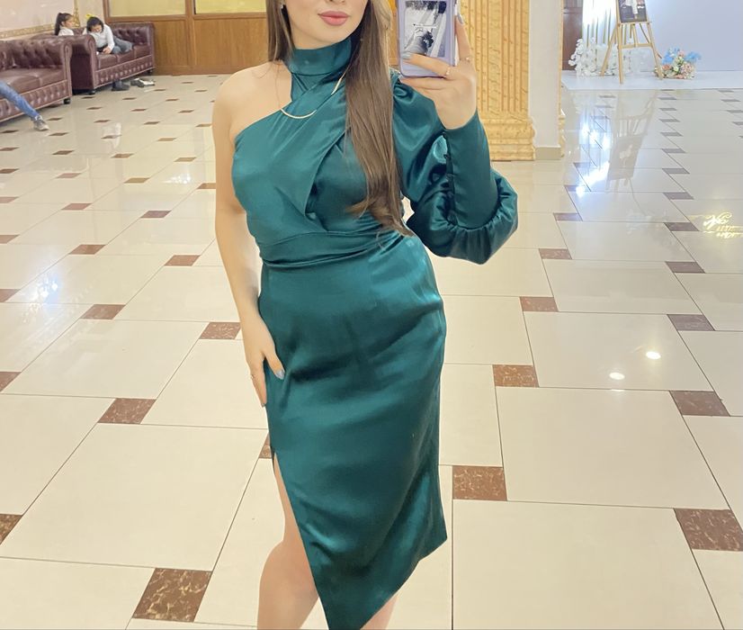 Изумрудное платье женское
