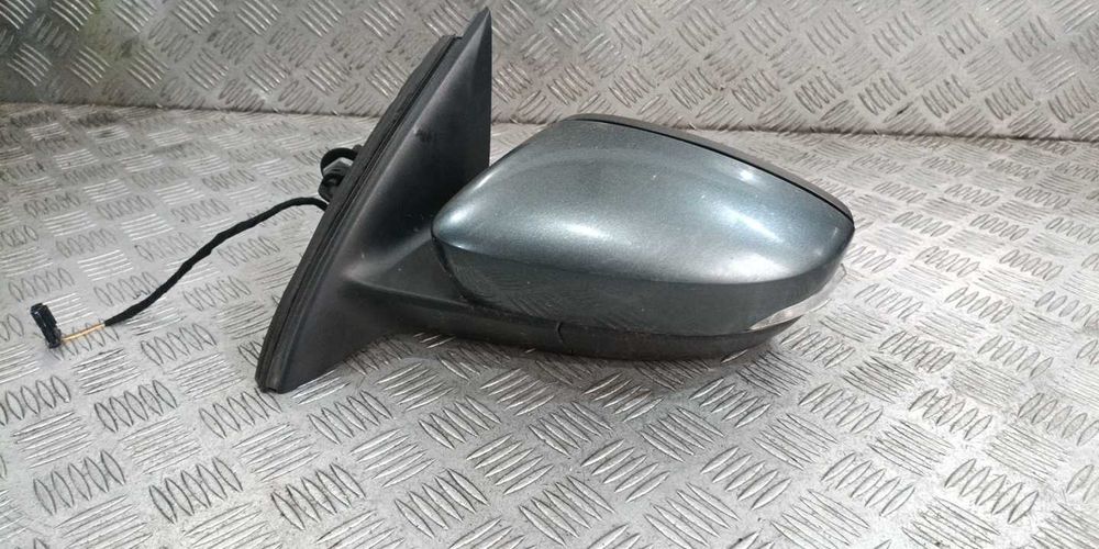 Ляво огледало Seat Toledo 1.6TDI 2016г.