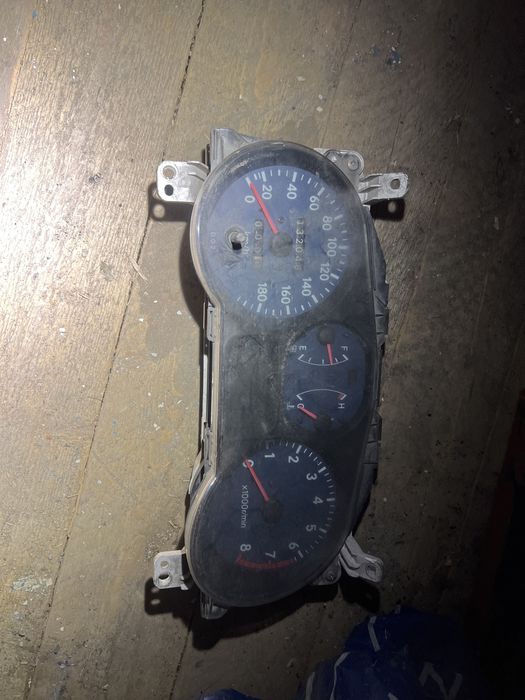 Запчасти от тоёта раф 4