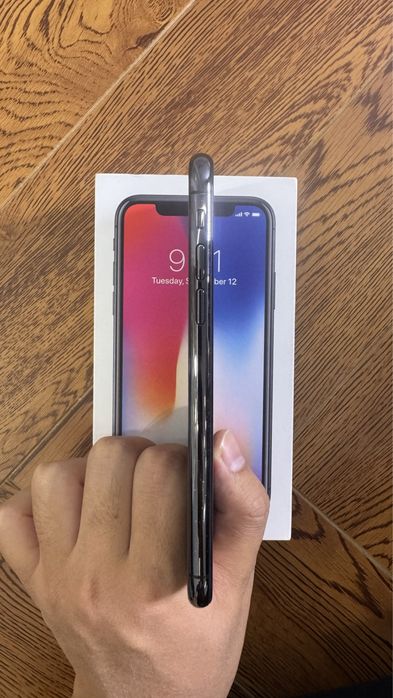 iPhone X с коробкой