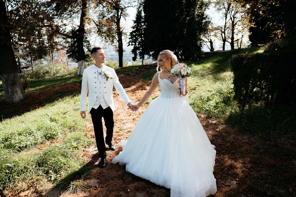 Fotograf - Videograf de Nunta/Botez/Majorat - Oferta in anunt!