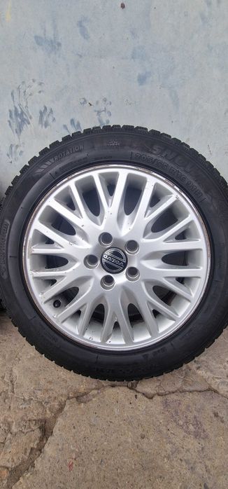Оригинални джанти със зимни гуми  205/55/R16