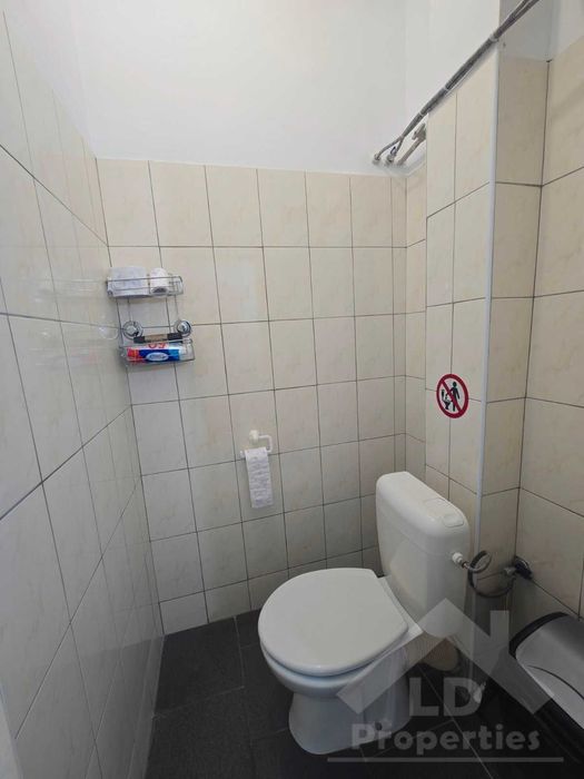 Търговско помещение под наем, кв."Владислав Варненчик"