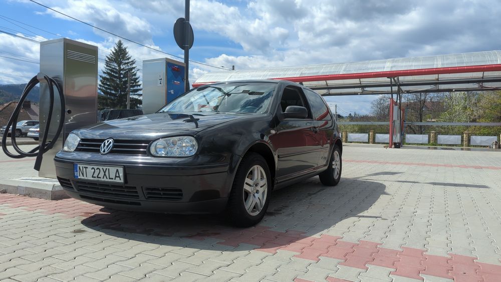 Vând Golf Mk4 cu apucături de GTI pe steroizi !
