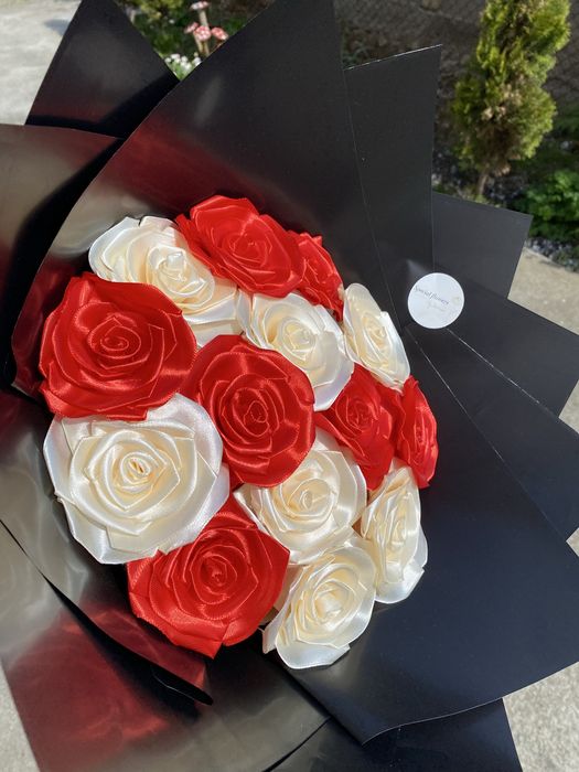 Buchet din satin